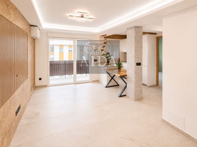 3 slaapkamer Flat te koop in Sierra de Estepona - Avda. de Andalucía, Estepona - € 320.000 (Ref: 9867151)