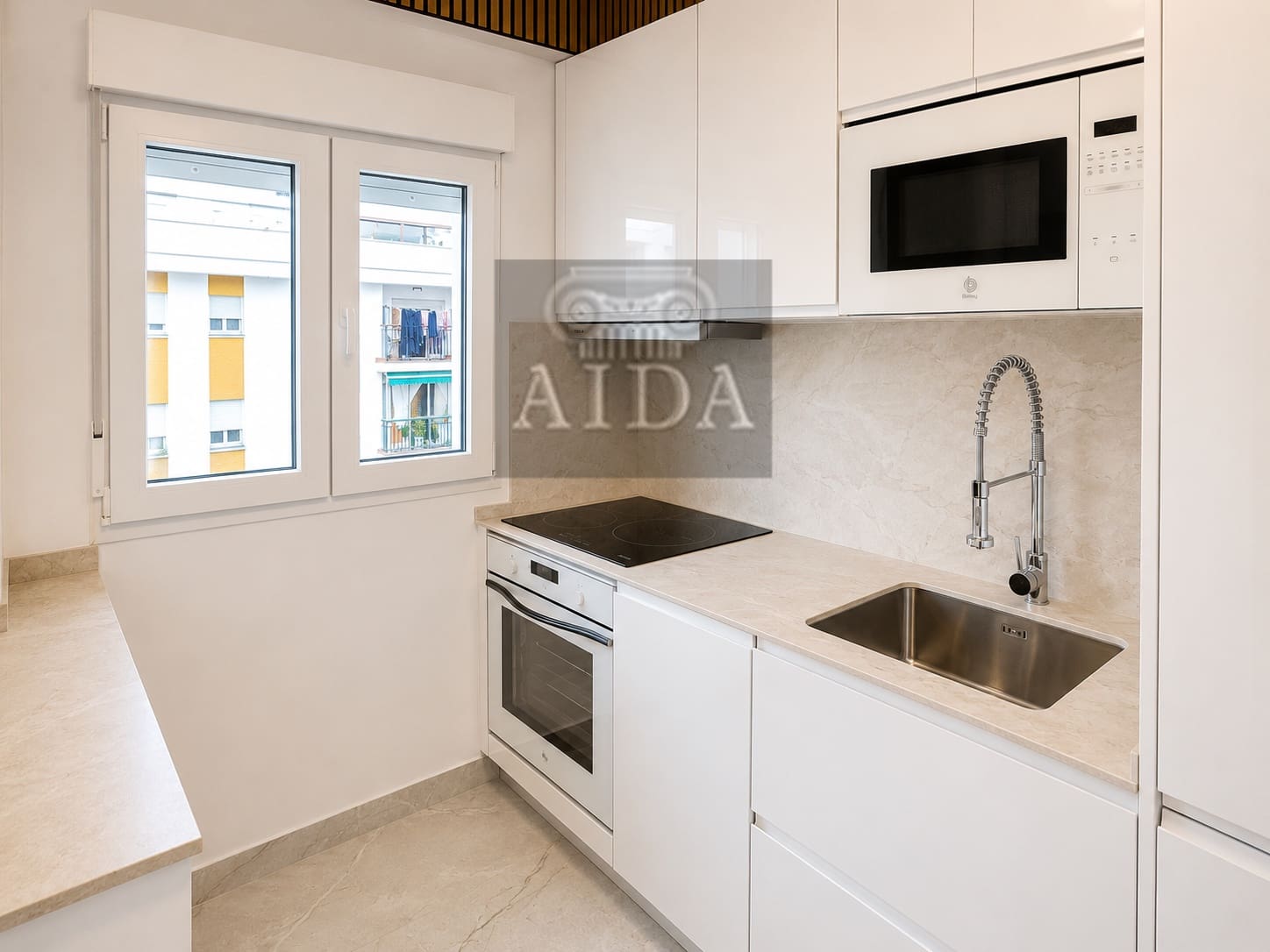 3 slaapkamer Flat te koop in Estepona - € 320.000 (Ref: 9867151)