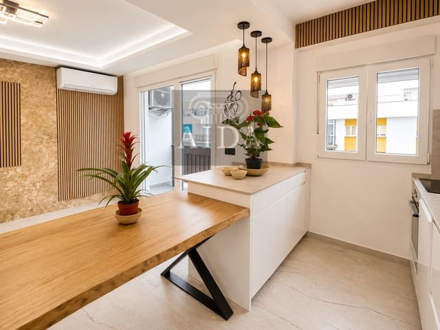 3 slaapkamer Flat te koop in Sierra de Estepona - Avda. de Andalucía, Estepona - € 320.000 (Ref: 9867151)