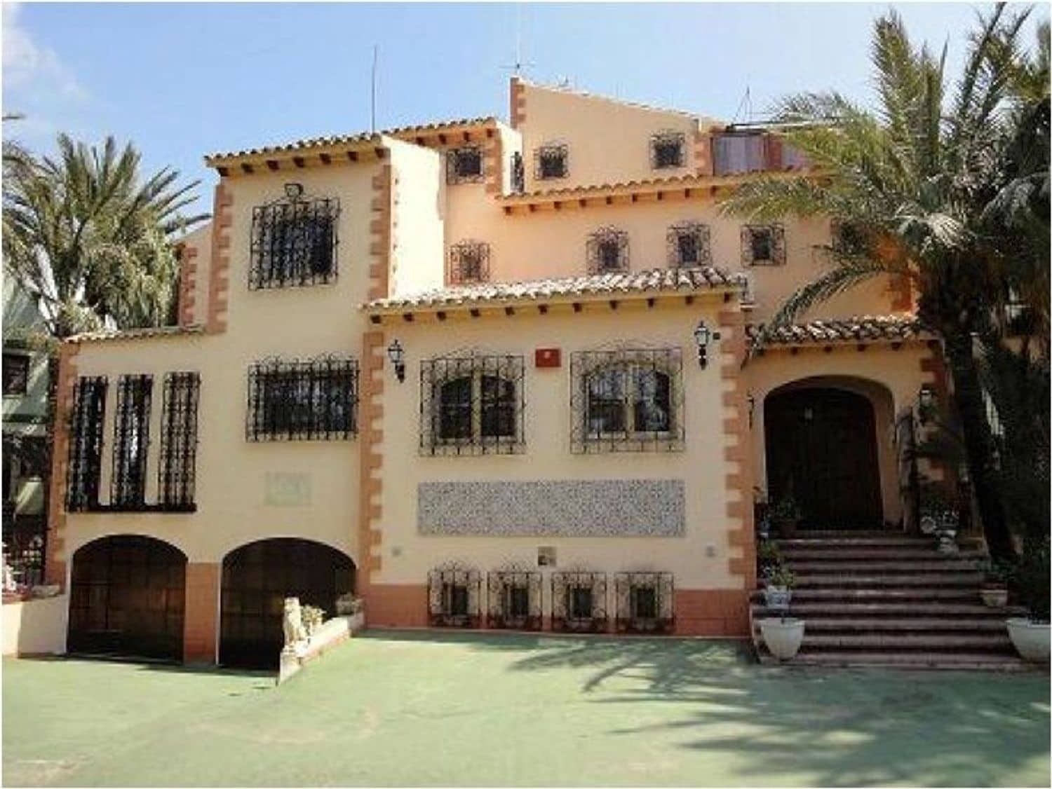 11 slaapkamer Villa te koop in San Vicente / Sant Vicent del Raspeig met zwembad garage - € 1.900.000 (Ref: 9823225)
