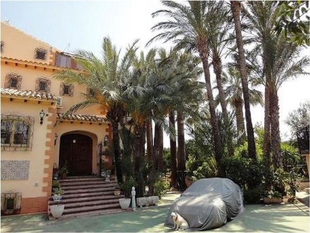 11 slaapkamer Villa te koop in San Vicente / Sant Vicent del Raspeig met zwembad garage - € 1.900.000 (Ref: 9823225)