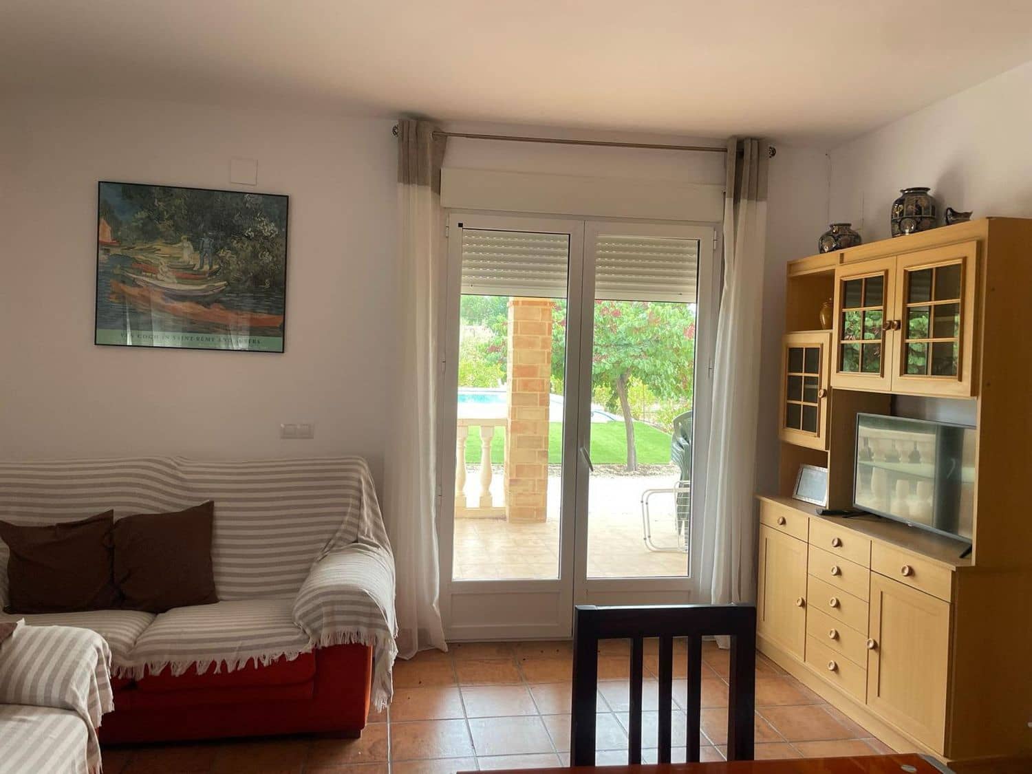 3 soveværelse Villa til salg i Onil med swimmingpool garage - € 370.000 (Ref: 9823228)