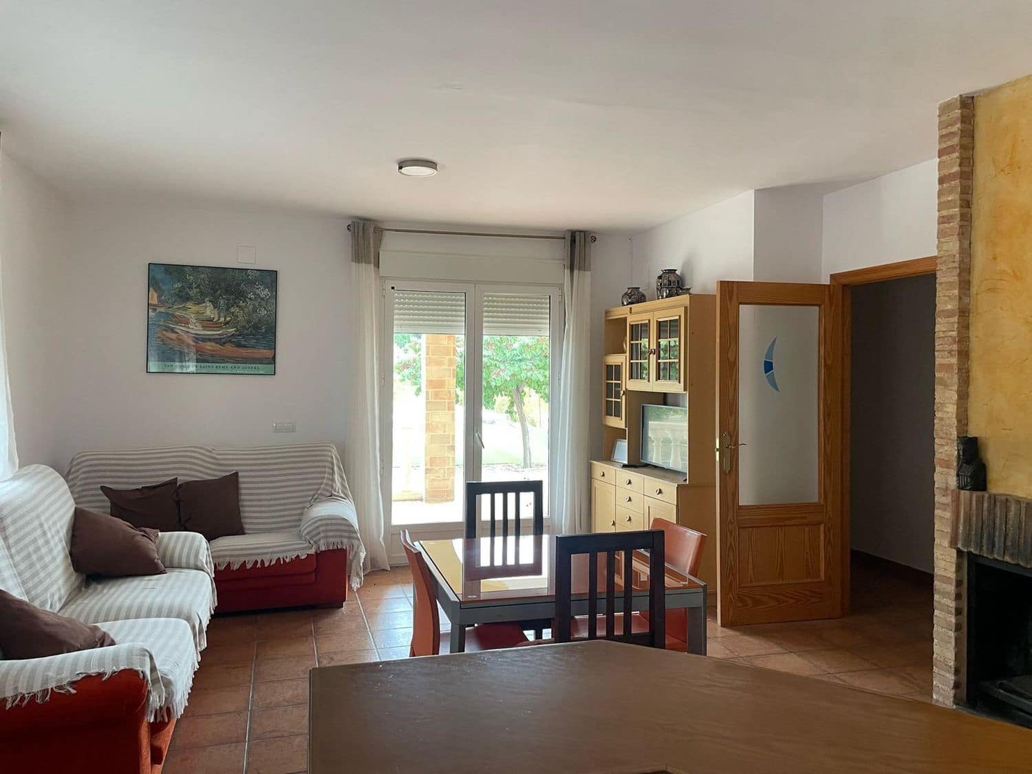 3 soveværelse Villa til salg i Onil med swimmingpool garage - € 370.000 (Ref: 9823228)