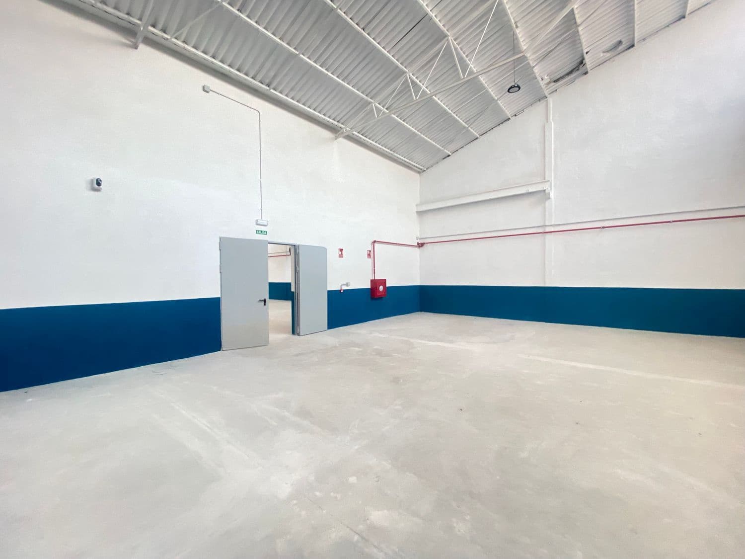 Commercial for sale in Alicante / Alacant city - € 1,600,000 (Ref: 9823232)