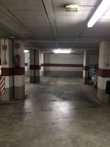 Garage zu verkaufen in Mercado, Alicante / Alacant Stadt - 27.500 € (Ref: 9823233)