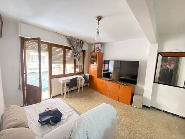 3 sovrum Lägenhet till salu i Carolinas Altas, Alicante stad med garage - 114 000 € (Ref: 9823234)