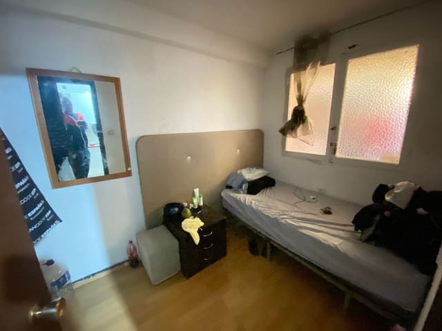3 sovrum Lägenhet till salu i Carolinas Altas, Alicante stad med garage - 114 000 € (Ref: 9823234)