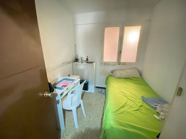 3 sovrum Lägenhet till salu i Carolinas Altas, Alicante stad med garage - 114 000 € (Ref: 9823234)