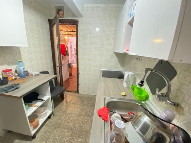3 sovrum Lägenhet till salu i Carolinas Altas, Alicante stad med garage - 114 000 € (Ref: 9823234)