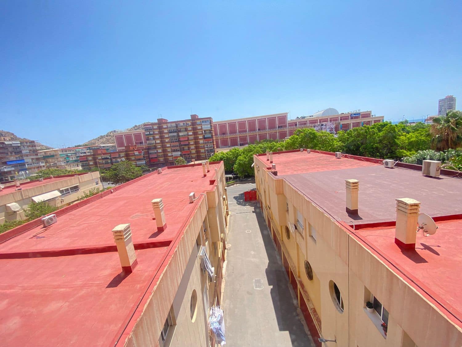4 sypialnia Apartament do wynajęcia w Miasto Alicante / Alacant z garażem - 1 250 € (Ref: 9961873)