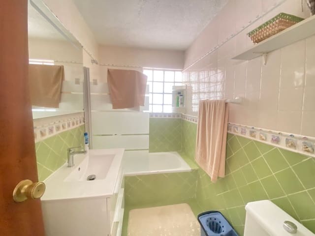 4 sovrum Lägenhet att hyra i Pla de Bon Repos, Alicante stad - 1 250 € (Ref: 9961873)