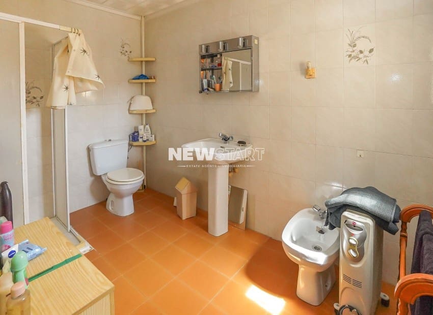 3 sypialnia Willa na sprzedaż w San Fulgencio z basenem garażem - 170 000 € (Ref: 10024900)