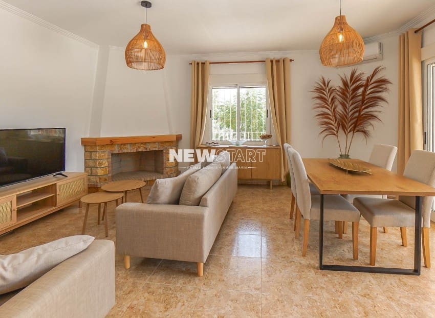 3 sypialnia Finka/Dom wiejski na sprzedaż w Daimes z basenem garażem - 429 000 € (Ref: 10042006)