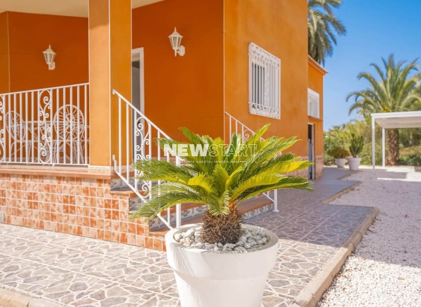 3 sypialnia Finka/Dom wiejski na sprzedaż w Daimes z basenem garażem - 429 000 € (Ref: 10042006)