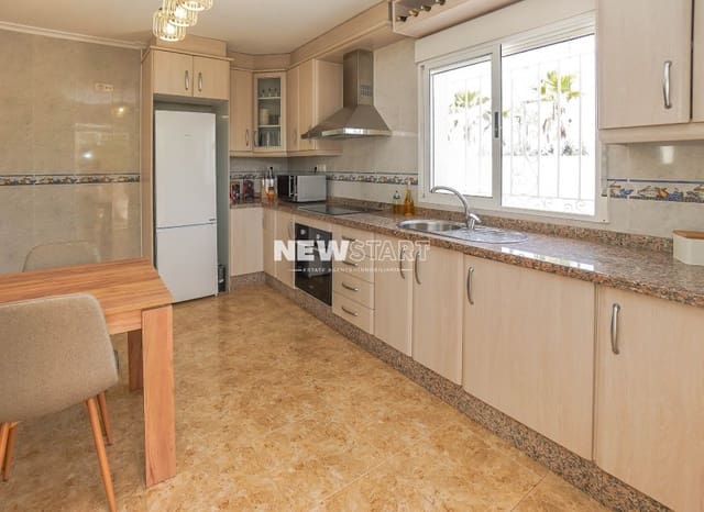 3 sypialnia Finka/Dom wiejski na sprzedaż w Daimes, Elche / Elx z basenem garażem - 429 000 € (Ref: 10042006)