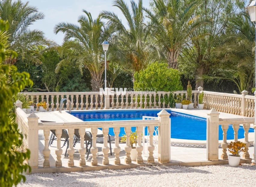 3 sypialnia Finka/Dom wiejski na sprzedaż w Daimes z basenem garażem - 429 000 € (Ref: 10042006)