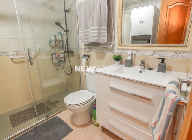 3 Zimmer Haus zu verkaufen in Guardamar del Segura mit Pool Garage - 235.000 € (Ref: 10043480)