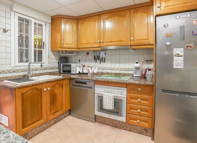 3 Zimmer Haus zu verkaufen in Guardamar del Segura mit Pool Garage - 235.000 € (Ref: 10043480)