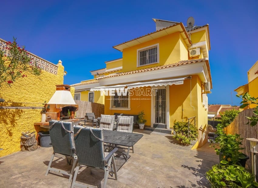 3 Zimmer Villa zu verkaufen in San Fulgencio mit Pool Garage - 310.000 € (Ref: 10055684)
