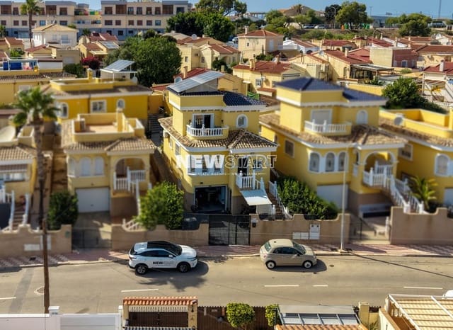3 Zimmer Villa zu verkaufen in San Fulgencio mit Pool Garage - 310.000 € (Ref: 10055684)