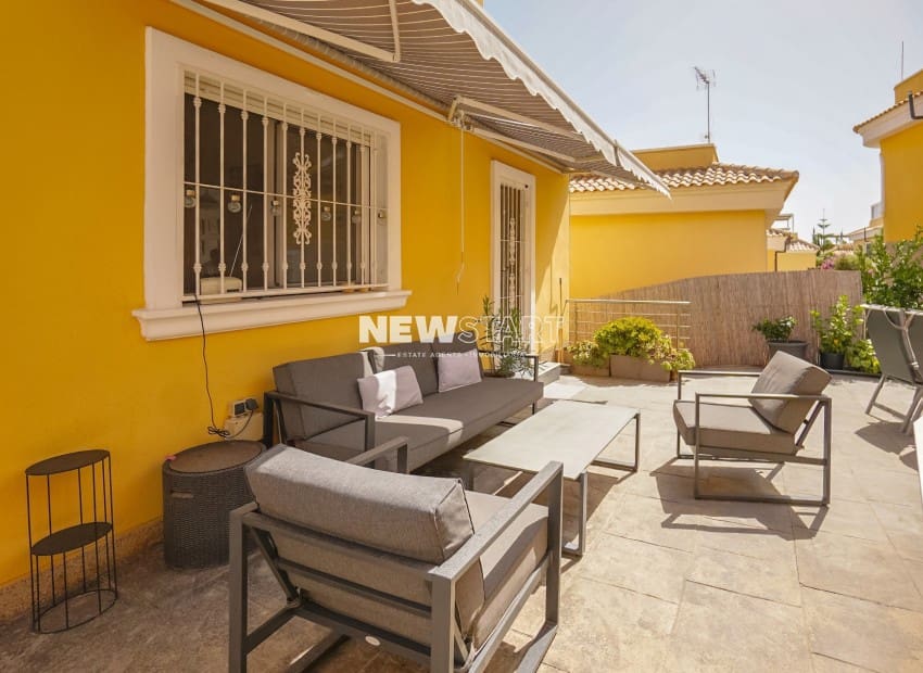 3 Zimmer Villa zu verkaufen in San Fulgencio mit Pool Garage - 310.000 € (Ref: 10055684)