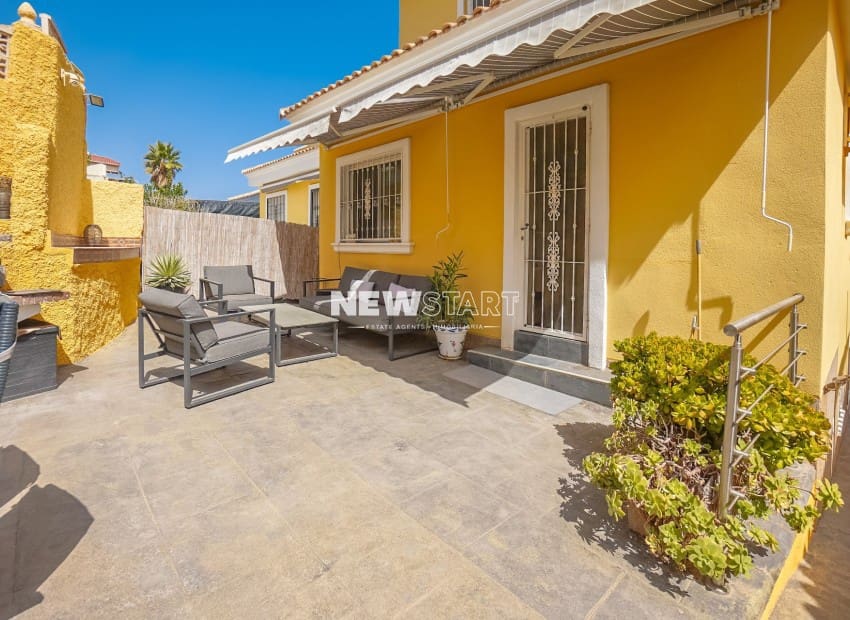 3 Zimmer Villa zu verkaufen in San Fulgencio mit Pool Garage - 310.000 € (Ref: 10055684)