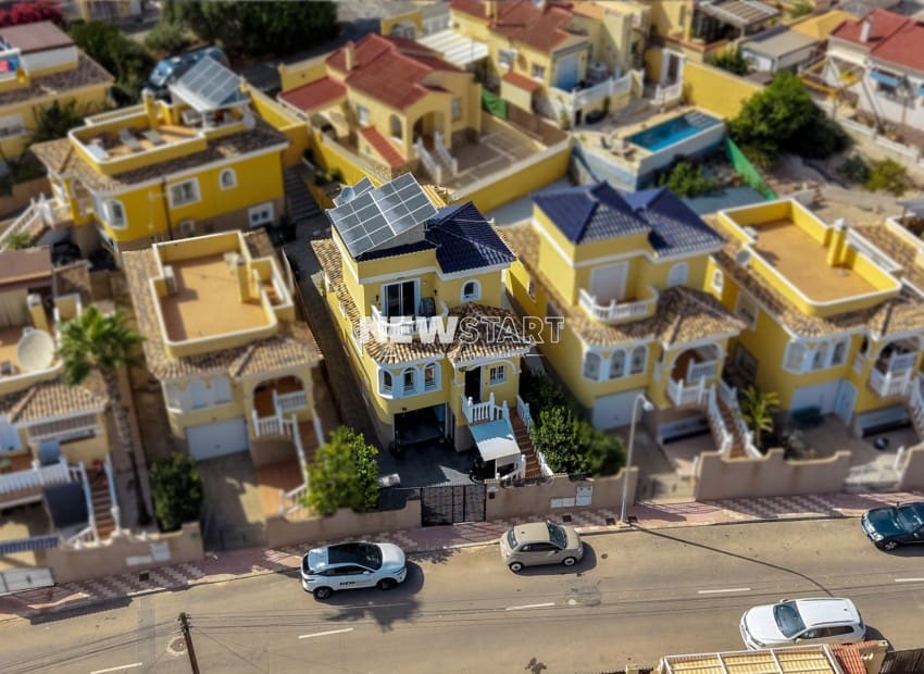3 Zimmer Villa zu verkaufen in San Fulgencio mit Pool Garage - 310.000 € (Ref: 10055684)