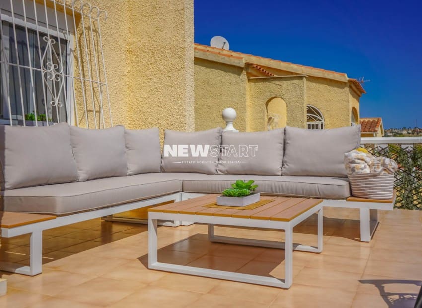 2 soveværelse Villa til salg i San Fulgencio med garage - € 170.000 (Ref: 10064924)