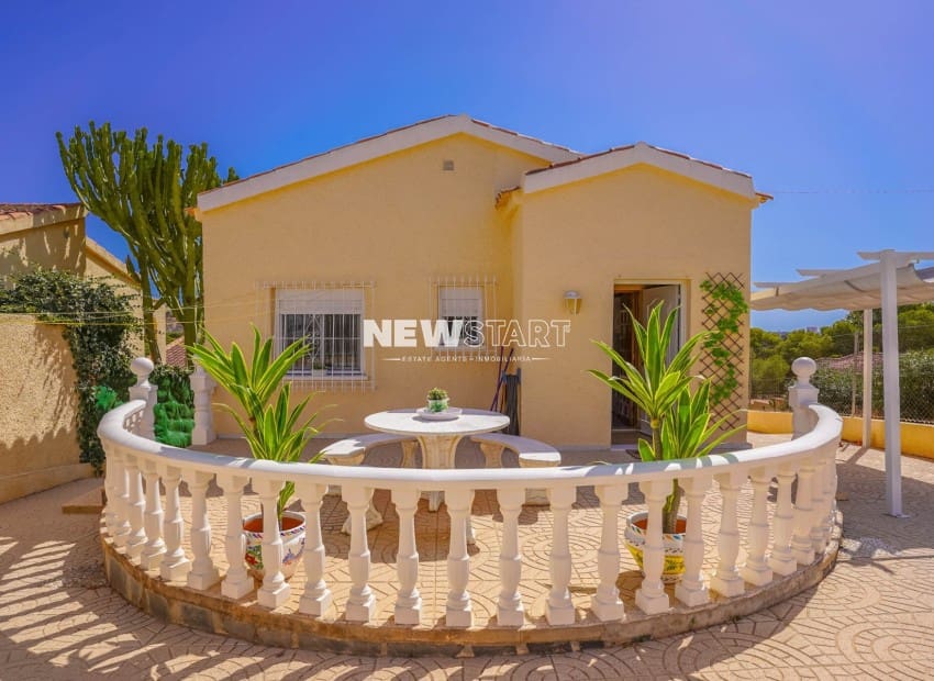 2 soveværelse Villa til salg i San Fulgencio med garage - € 170.000 (Ref: 10064924)
