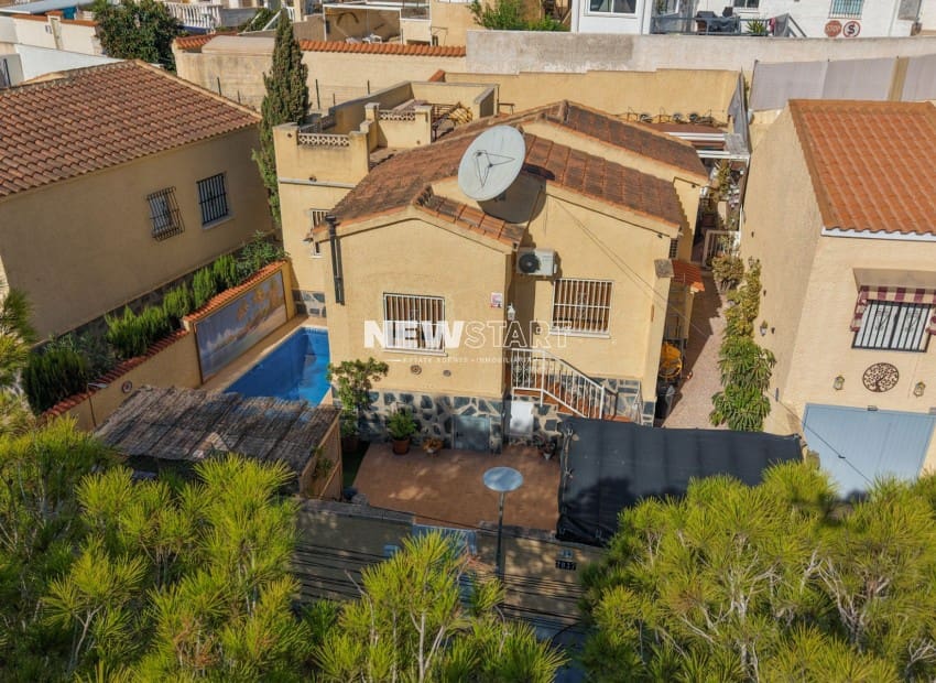 3 chambre Villa/Maison à vendre à San Fulgencio avec piscine - 249 000 € (Ref: 10082198)