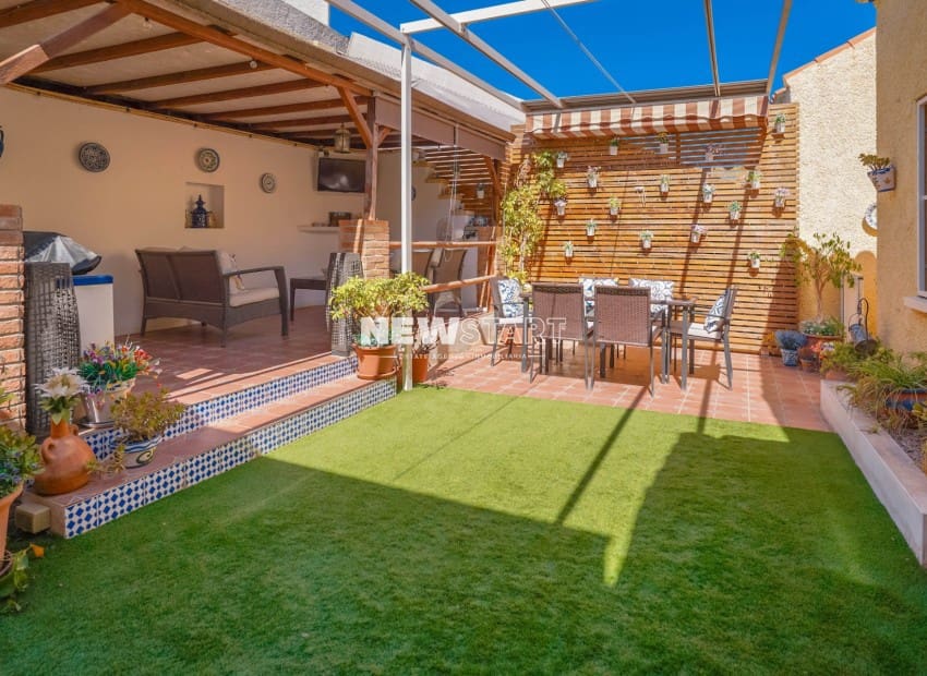 3 chambre Villa/Maison à vendre à San Fulgencio avec piscine - 249 000 € (Ref: 10082198)