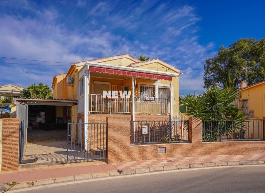 2 quarto Moradia para venda em San Fulgencio com garagem - 170 000 € (Ref: 10098807)