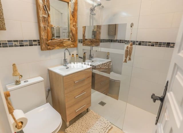 Bungalow de 2 habitaciones en San Fulgencio en venta con garaje - 145.000 € (Ref: 10101117)