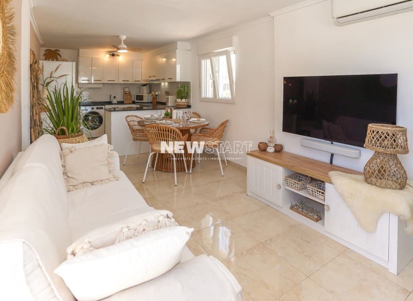Bungalow de 2 habitaciones en San Fulgencio en venta con garaje - 145.000 € (Ref: 10101117)