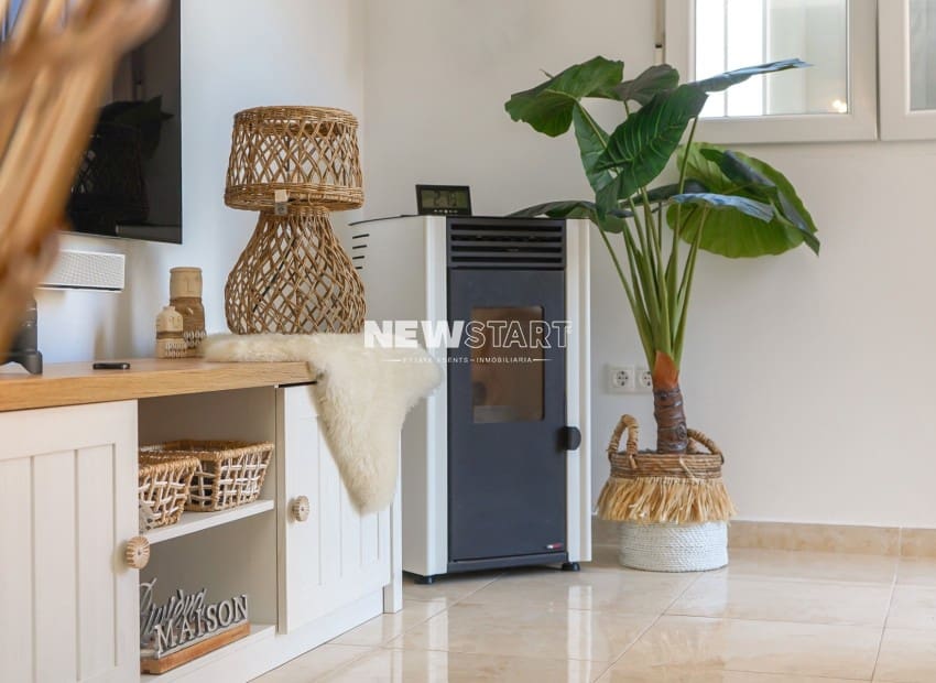 Bungalow de 2 habitaciones en San Fulgencio en venta con garaje - 145.000 € (Ref: 10101117)