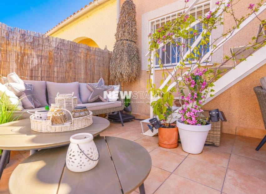 Bungalow de 2 habitaciones en San Fulgencio en venta con garaje - 145.000 € (Ref: 10101117)