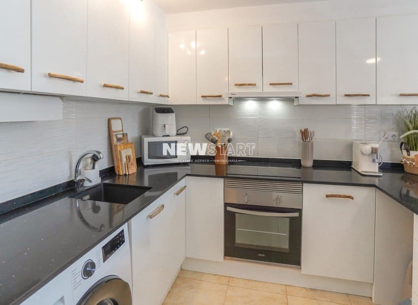 Bungalow de 2 habitaciones en San Fulgencio en venta con garaje - 145.000 € (Ref: 10101117)