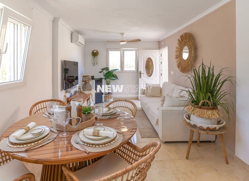 Bungalow de 2 habitaciones en San Fulgencio en venta con garaje - 145.000 € (Ref: 10101117)