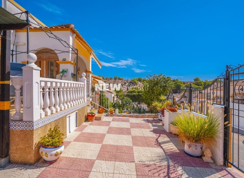 Pareado de 3 habitaciones en San Fulgencio en venta con piscina garaje - 195.000 € (Ref: 10101118)