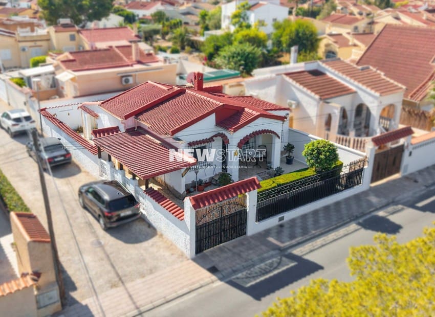 2 chambre Villa/Maison à vendre à San Fulgencio avec garage - 185 000 € (Ref: 10101119)