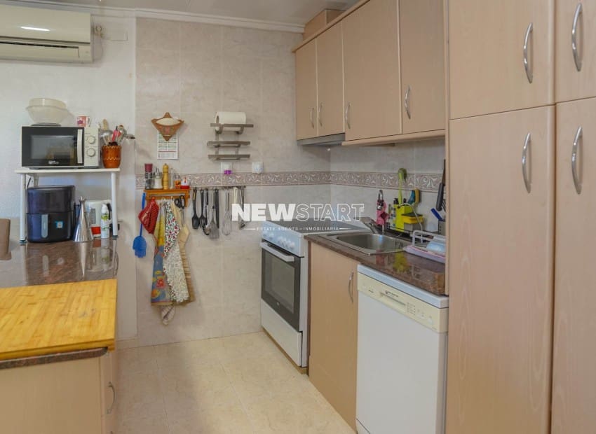 Casa de 2 habitaciones en San Fulgencio en venta con garaje - 149.000 € (Ref: 10103531)