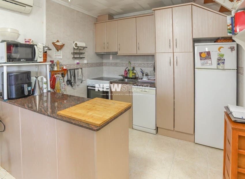 Casa de 2 habitaciones en San Fulgencio en venta con garaje - 149.000 € (Ref: 10103531)