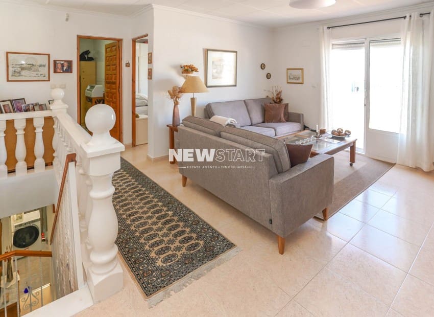 Casa de 2 habitaciones en San Fulgencio en venta con garaje - 149.000 € (Ref: 10103531)