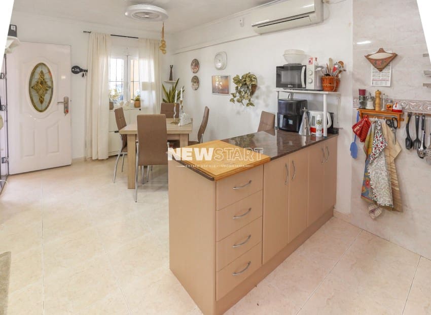 Casa de 2 habitaciones en San Fulgencio en venta con garaje - 149.000 € (Ref: 10103531)