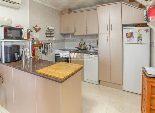 Casa de 2 habitaciones en San Fulgencio en venta con garaje - 149.000 € (Ref: 10103531)