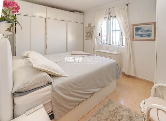 Casa de 2 habitaciones en San Fulgencio en venta con garaje - 149.000 € (Ref: 10103531)