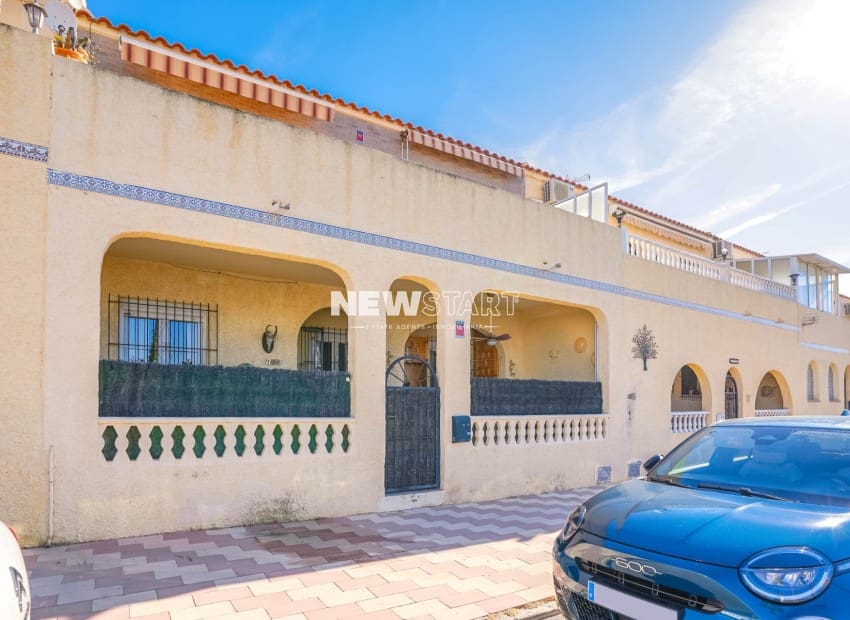 Casa de 2 habitaciones en San Fulgencio en venta con garaje - 149.000 € (Ref: 10103531)