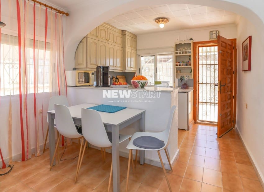 2 Zimmer Villa zu verkaufen in San Fulgencio mit Garage - 189.000 € (Ref: 10103532)