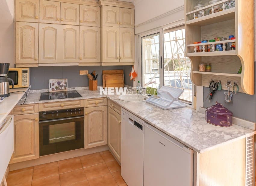 2 Zimmer Villa zu verkaufen in San Fulgencio mit Garage - 189.000 € (Ref: 10103532)