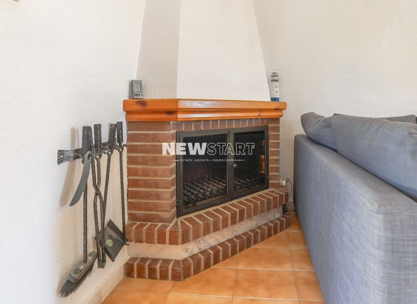 2 Zimmer Villa zu verkaufen in San Fulgencio mit Garage - 189.000 € (Ref: 10103532)